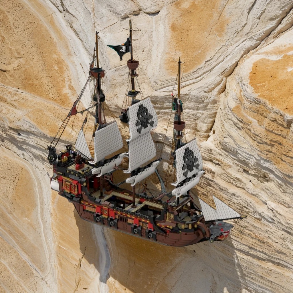 2405pcs MOC Pirates Battleship - Art Craft Ideas For Christmas review and price